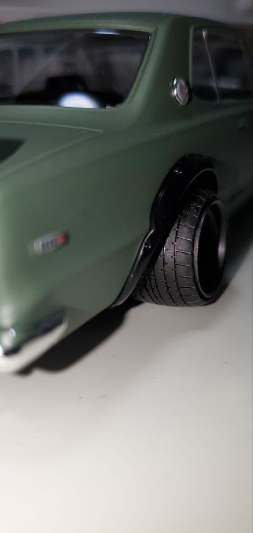 アオシマ　ニッサンGTR ハコスカ 1/24 楽プラ　完成品 キャンバー　車高短