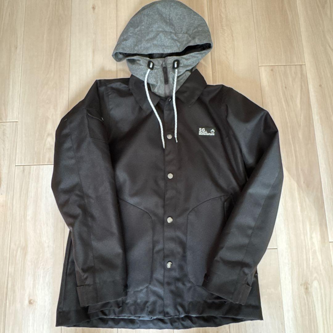 スノーボード用ジャケットとパンツセット