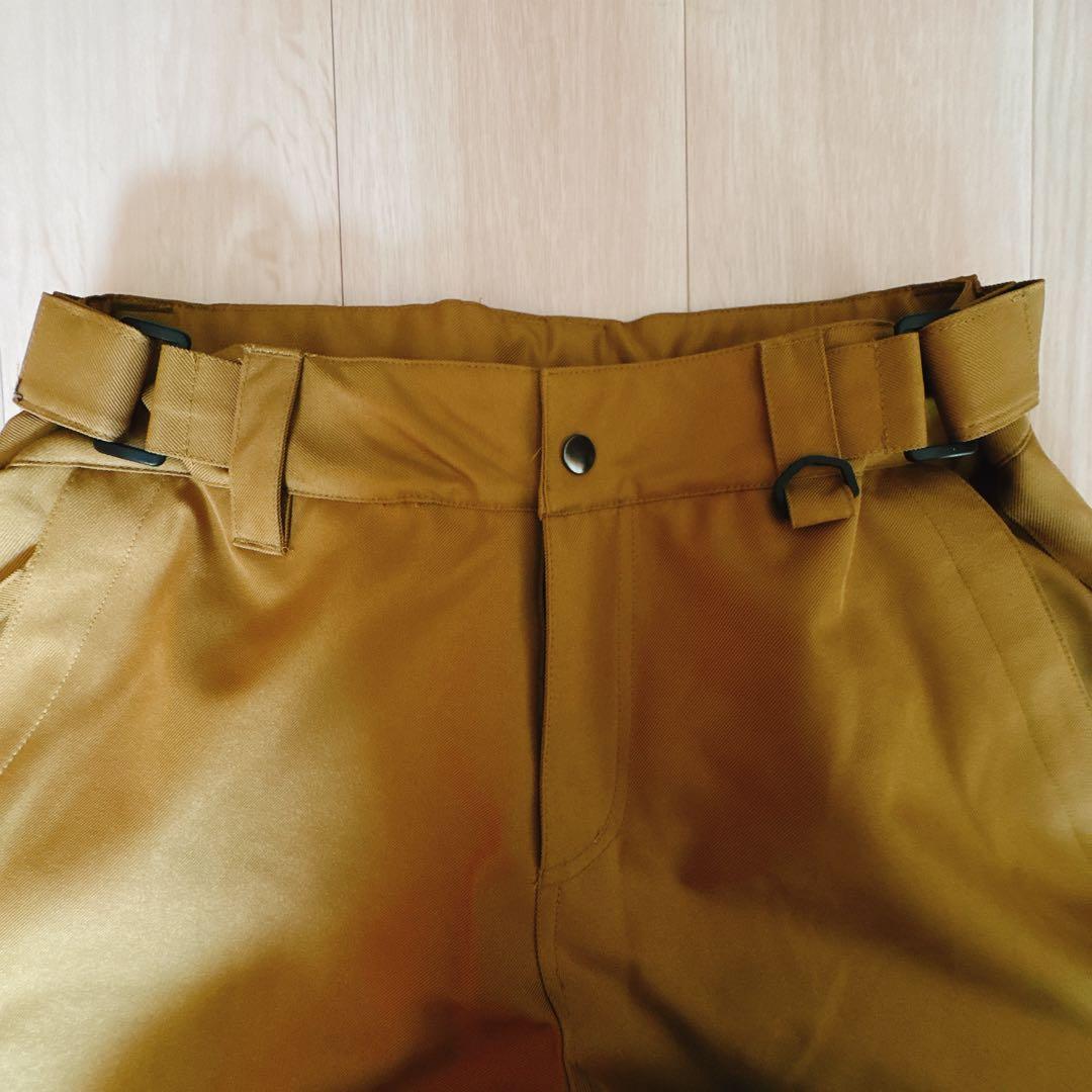 スノーボード用ジャケットとパンツセット