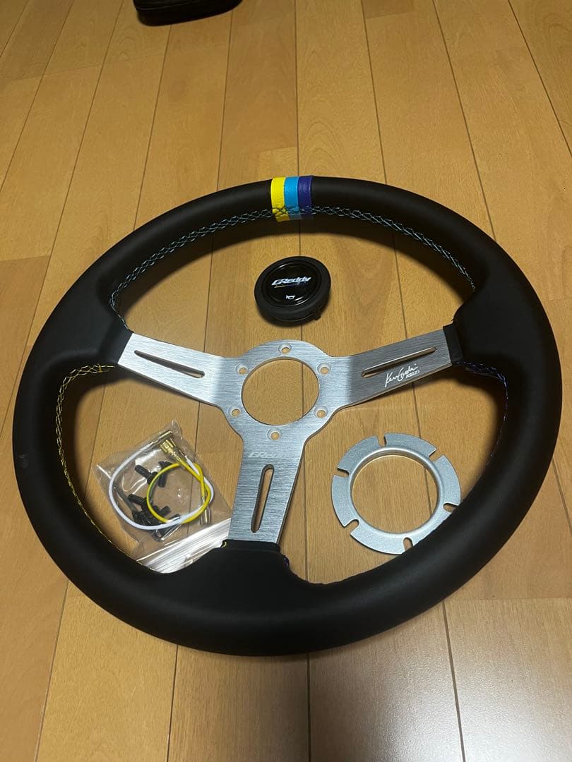 Greddy ステアリング