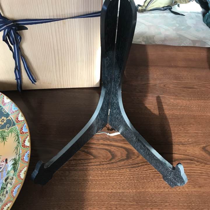 九谷焼 大雅作 飾皿 46cm 箱、スタンド付き