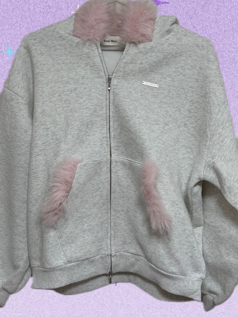ロゼミューズFur trimming zip set up パーカー上着