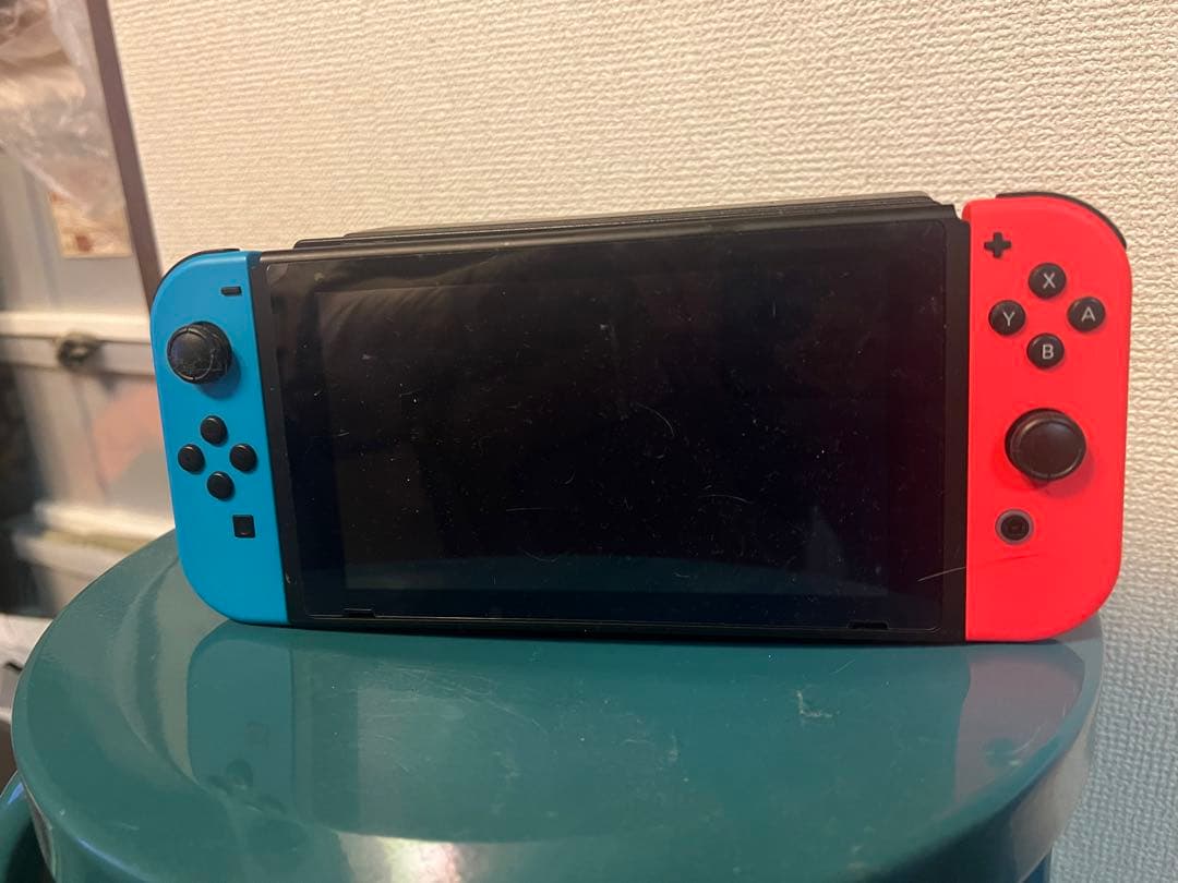 【おまけでミニSDとソフト付き】美品箱ありNintendo Switch本体