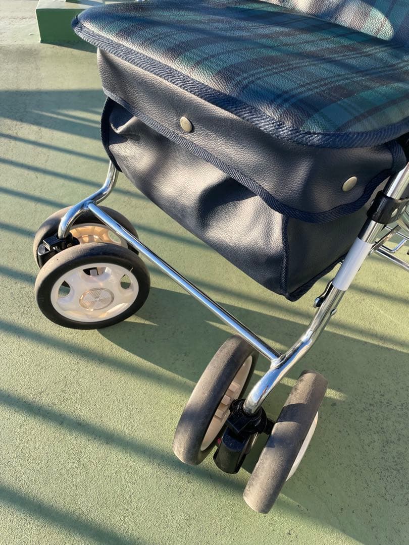 Walking Stecky シルバーカー チェック柄