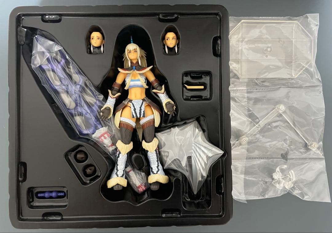 ヴァルカンログ モンハンリボ ハンター女剣士 キリンシリーズ