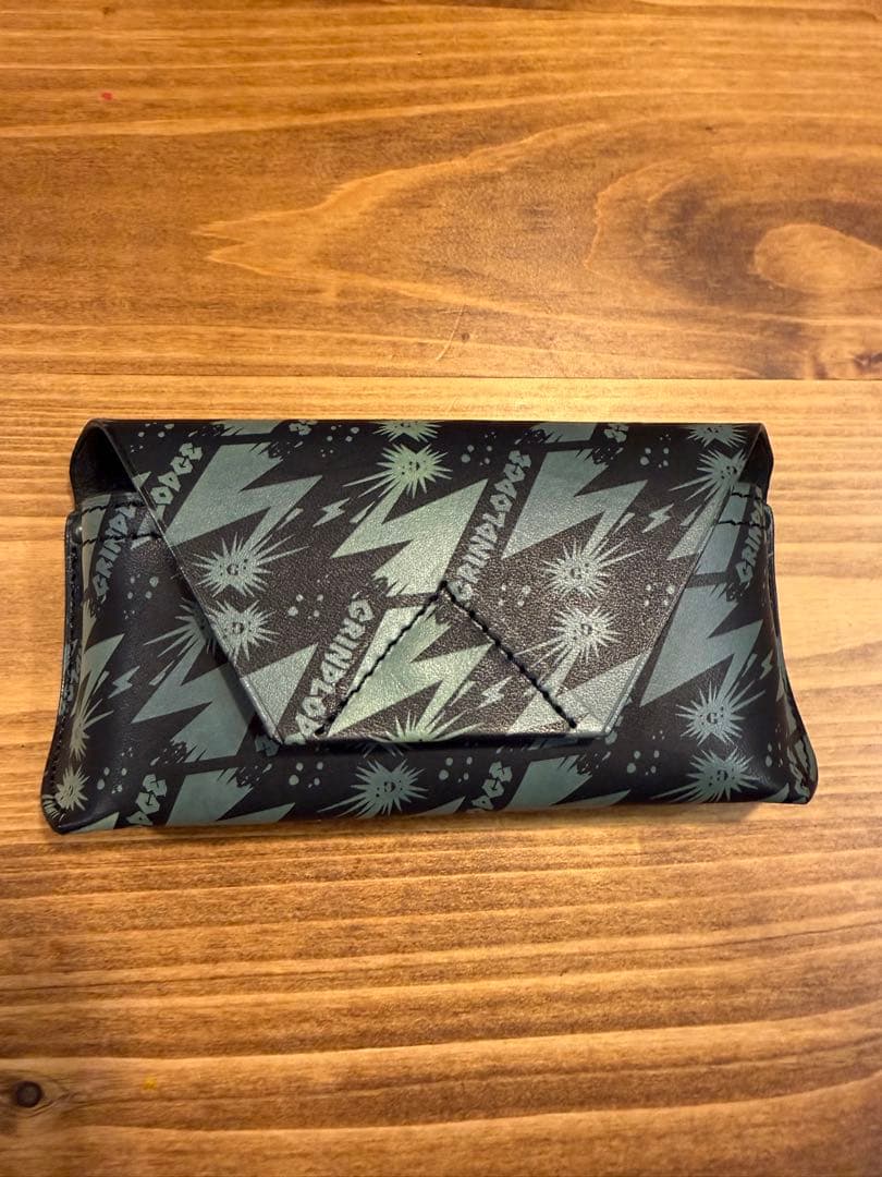 GRINDLODGE グラインドロッヂ　サングラスケース