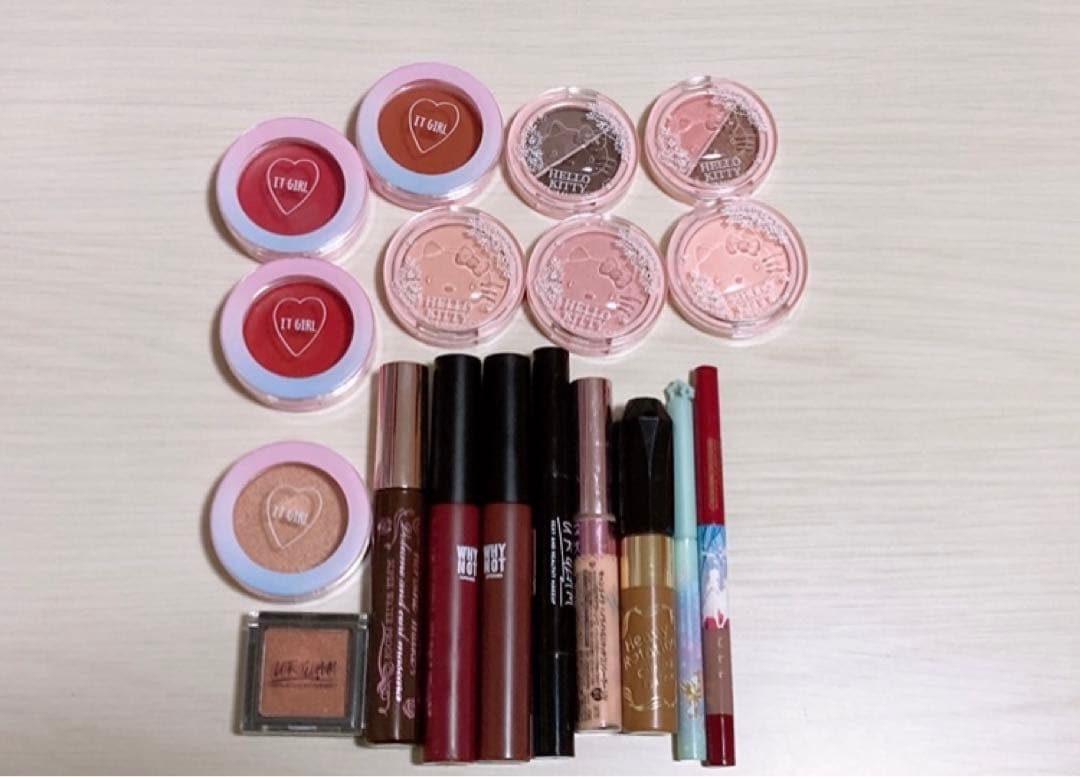 コスメ、マニキュア  75点まとめ売り