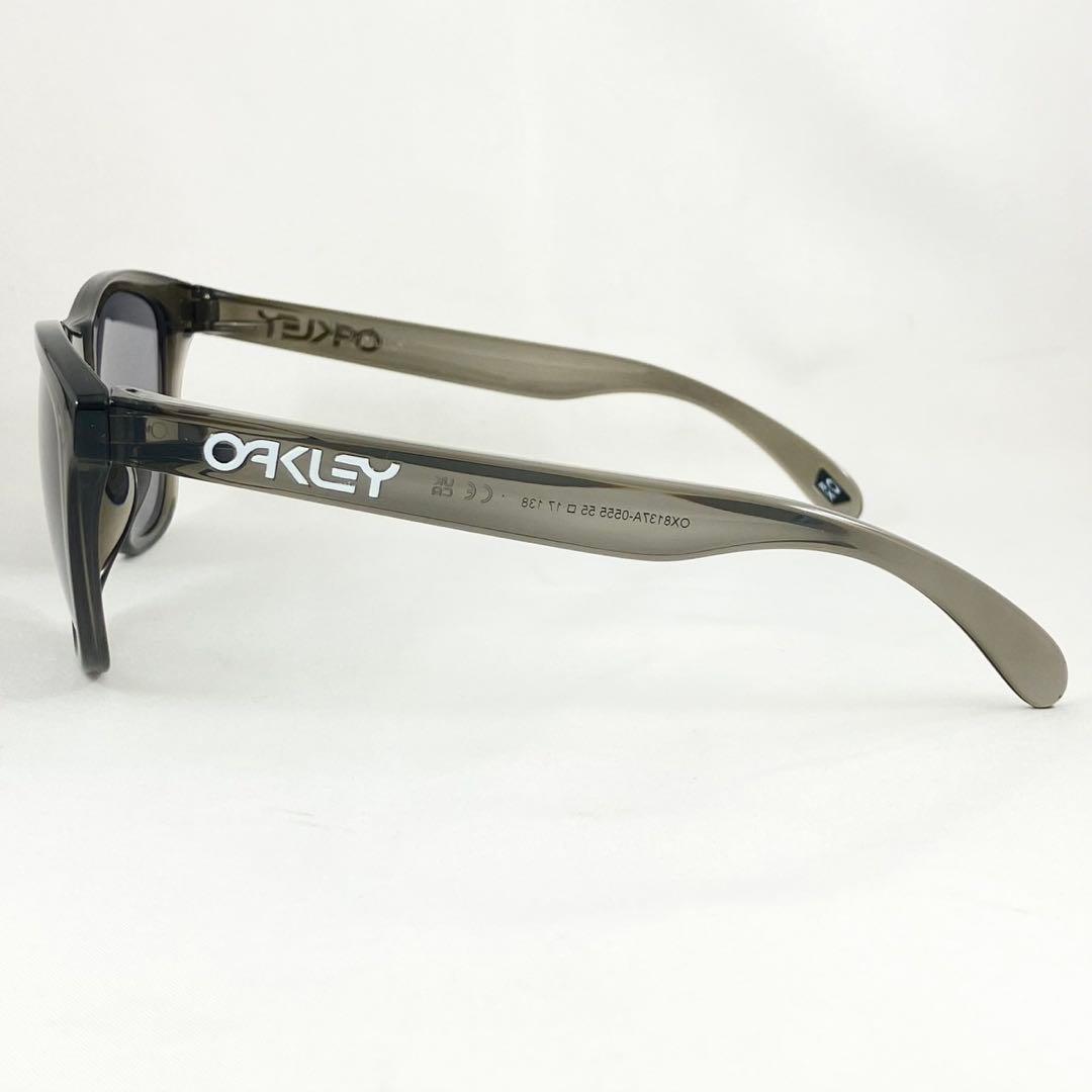 オークリーox8137-05偏光ライトグレーサングラスFrogskins