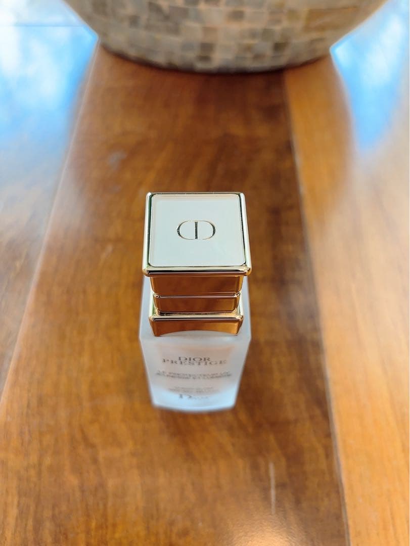 ディオール　Dior プレステージ ホワイト ル プロテクター UV ルミエール