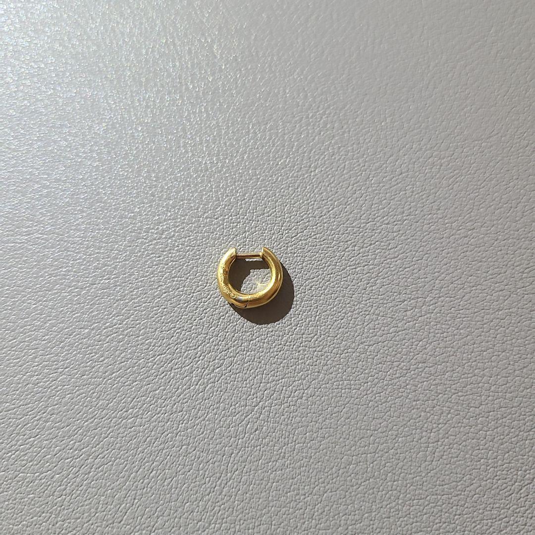 hum フープピアスK18【片耳のみ】