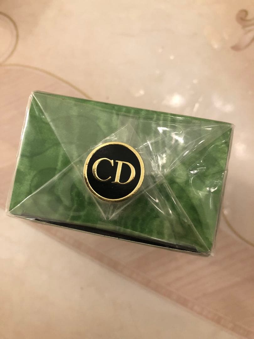 ディオール　タンドゥルプワゾン TENDRE POISON ５０ミリ　フラコン