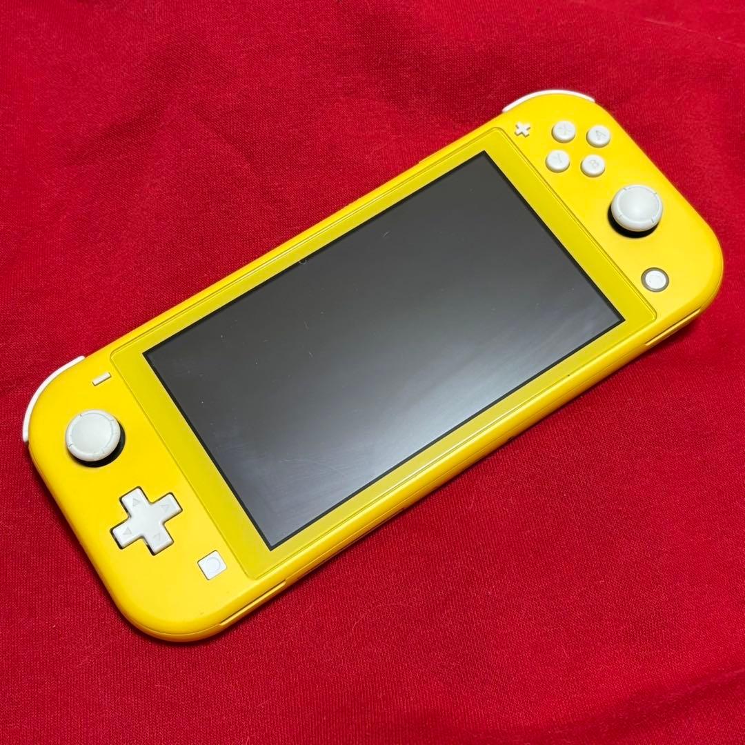 Nintendo Switch light イエロー