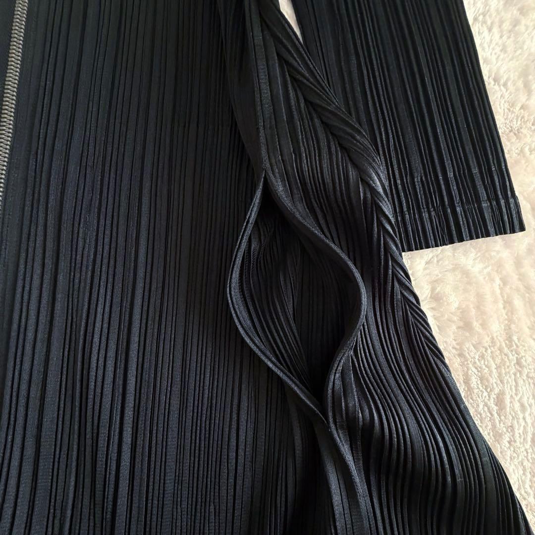 近年✨極美品 プリーツプリーズ 2WAYロゴジップロングワンピース 羽織 黒 2