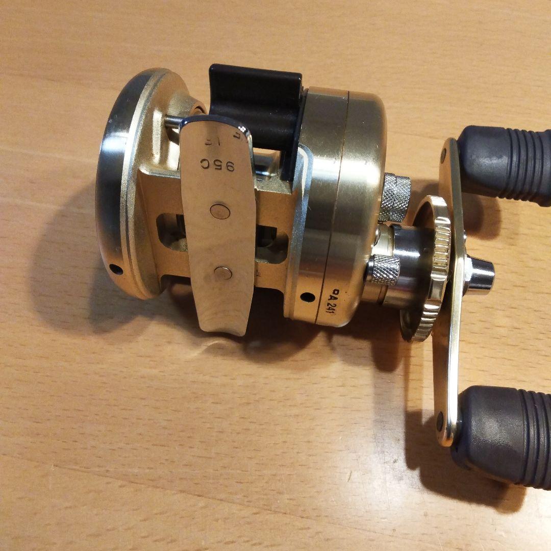 シマノ カルカッタ チヌ1000