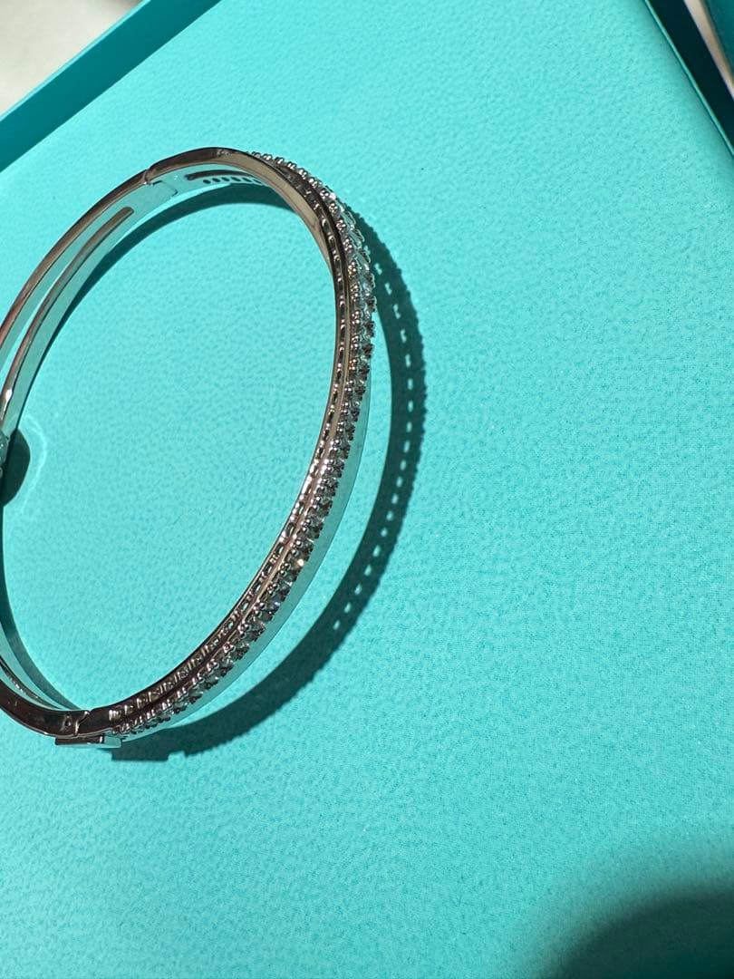 スワロフスキー　バングル　M