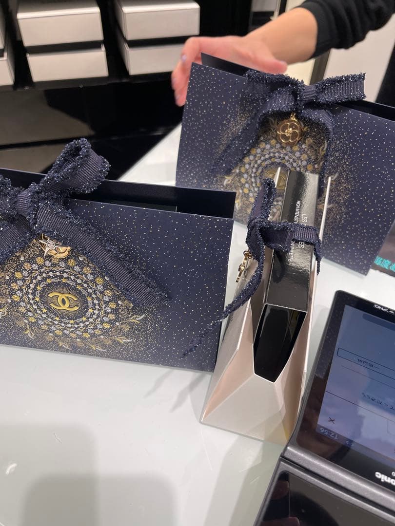 CHANEL レ ヌフ オンブル コメット 847 シャネル アイシャドウ 限定