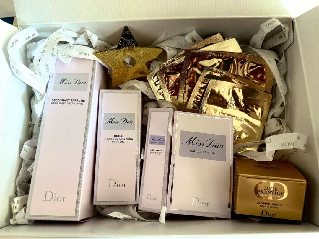 ミスディオール特別限定品を含む箱入りセット、プレステージサンプル多数