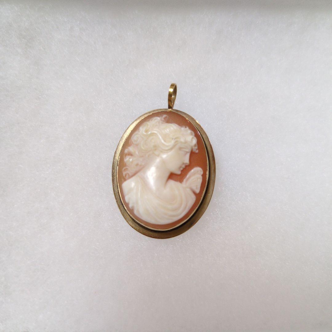 カメオ　ブローチ　ペンダントトップ　2WAY 〈750〉刻印あり