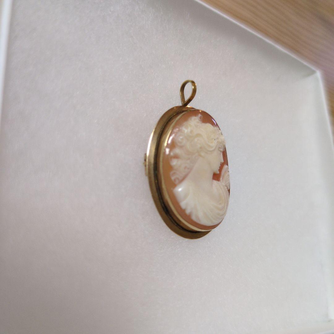 カメオ　ブローチ　ペンダントトップ　2WAY 〈750〉刻印あり