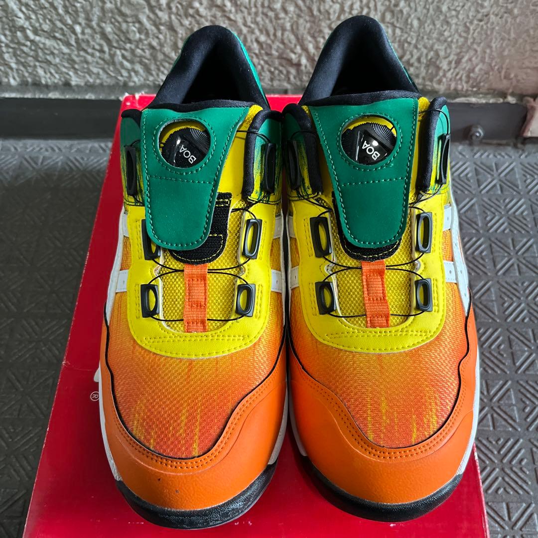 新品安全靴asicsスニーカー