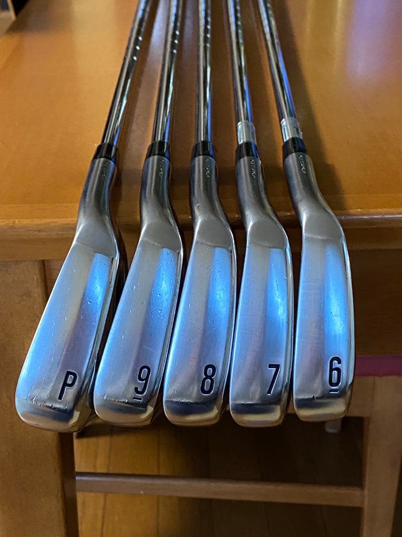 スリクソン ZX5 アイアン