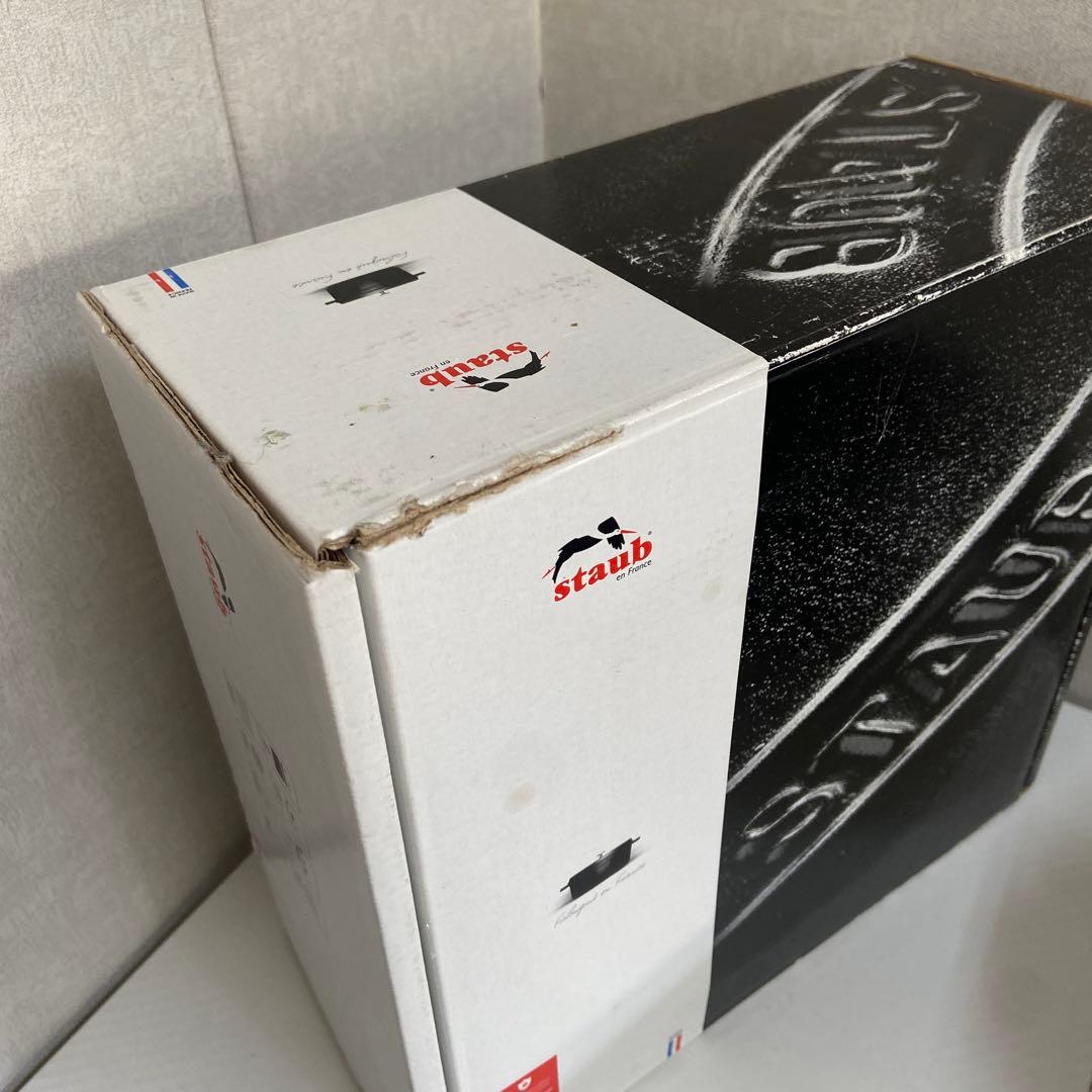 未使用⭐️staub ストウブ ピコ ココット ラウンド ブラック 22cm
