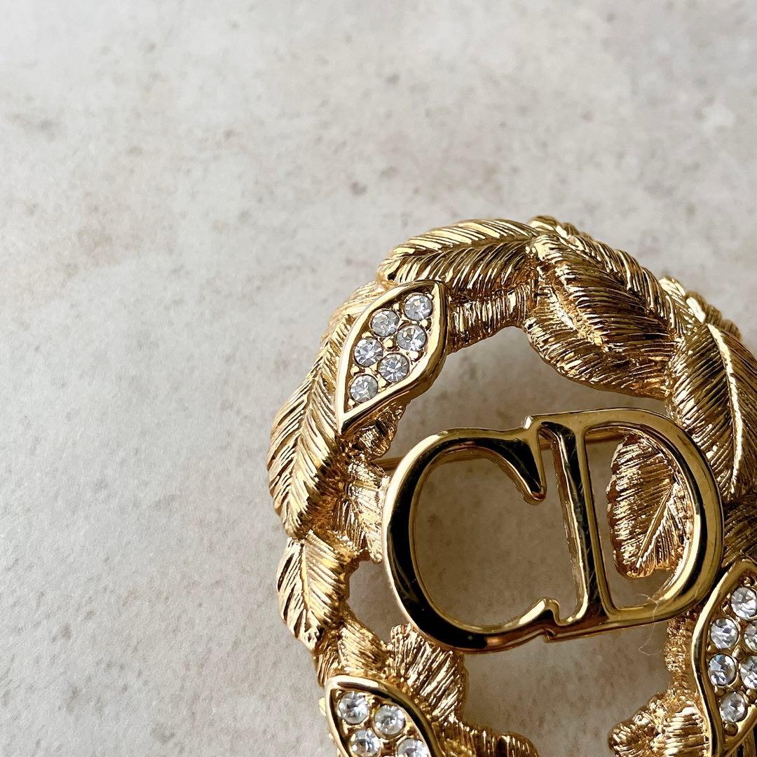 Christian Dior ヴィンテージ CDロゴ ゴールド リーフ ブローチ