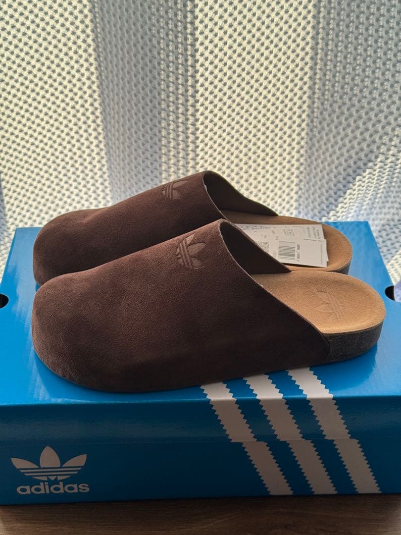 adidas スエード クロッグ サンダル ブラウン 26cm