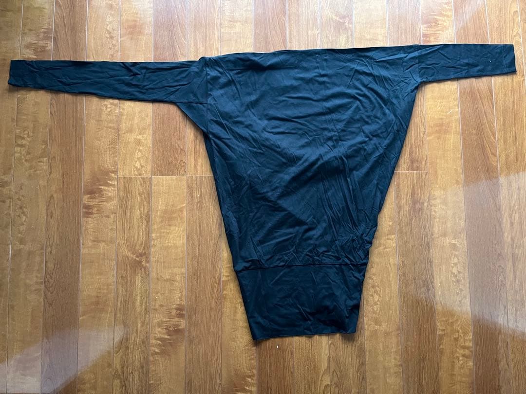 【新品】Vivienne Westwood カットソー　左右非対称　黒　スカル