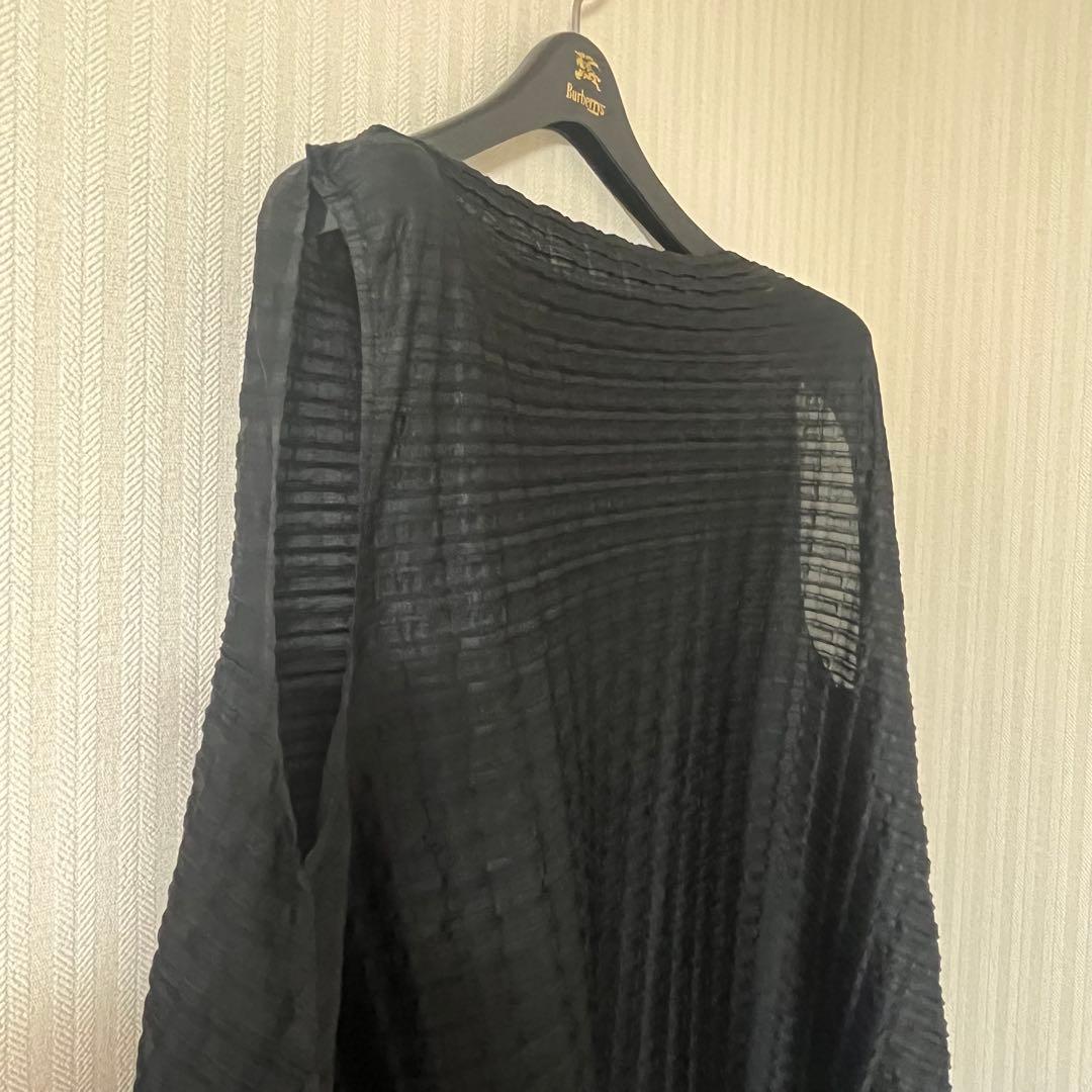 新品　PLEATSPLEASE イッセイミヤケ ワンピース　アラレ　黒　3