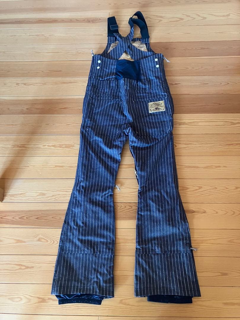 【未使用】BURTON women's 上下セット　ジャケットS、パンツS