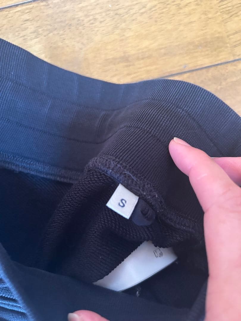 モンクレ　カラーブロックジョガーパンツ　ブラック