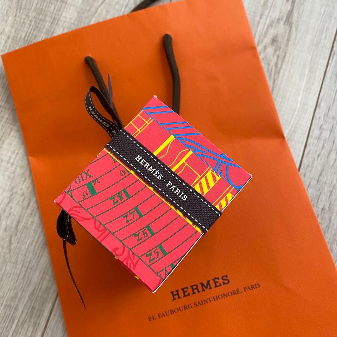 オー ド パルファム 《トゥッティ ツイリー ドゥ エルメス》85ml 新品