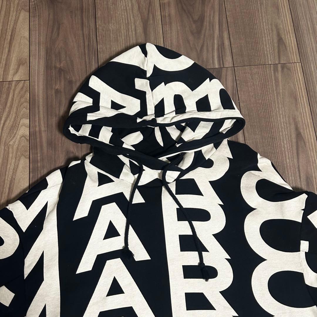 マークジェイコブス　パーカー　sサイズ