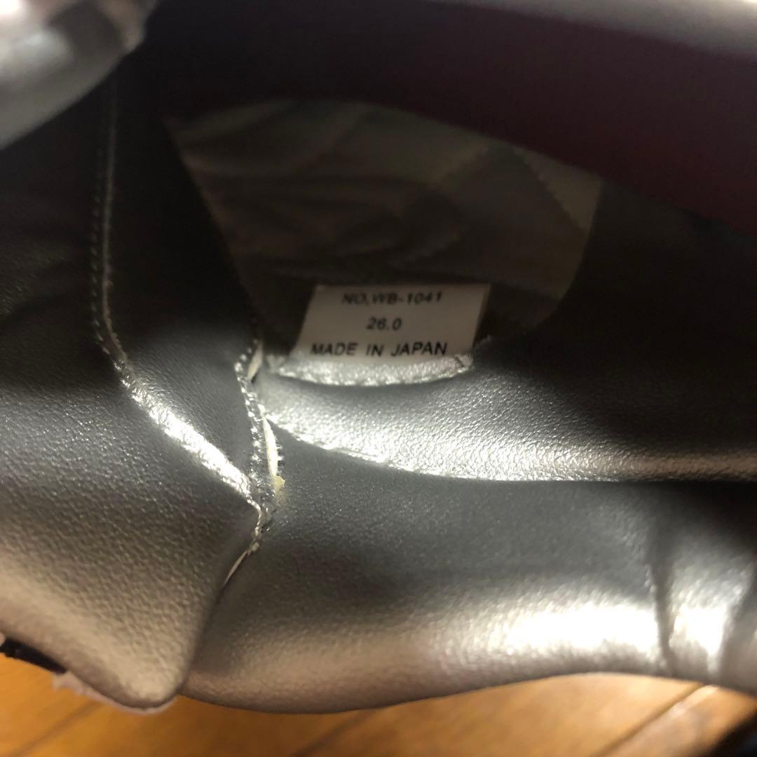 ビモロスパイク 白✖️ネイビー