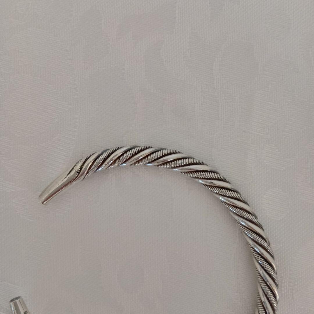 新品・未使用　タイ製銀製品(スターリングシルバー)　バングル