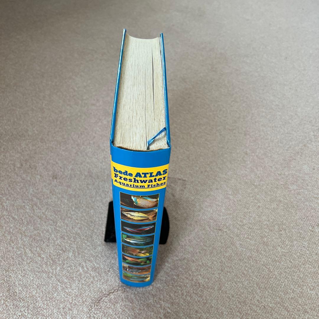 洋書　Freshwater Aquarium Fishes 淡水魚　大型本