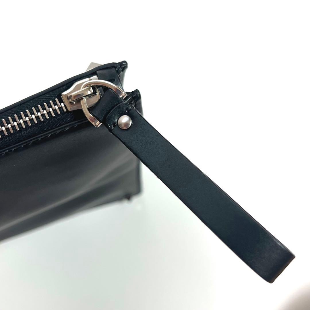 【極美品】 VALENTINO VLTN レザー クラッチバッグ ブラック