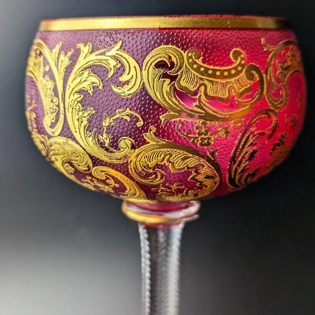 ゴージャスペア★ルビーレッド 17㎝ 金彩 多面カットステム グラス フランス