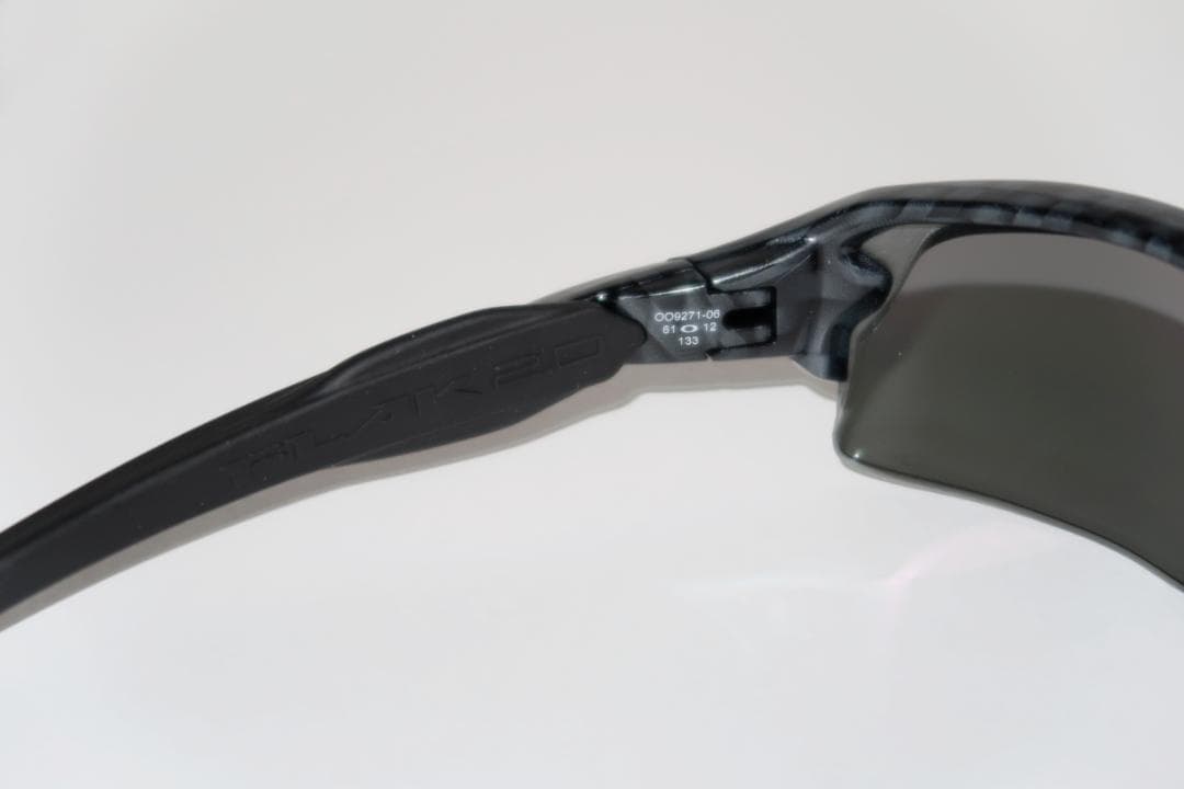 オークリー Flak 2.0 OAKLEY　サングラス　OO9271‑06