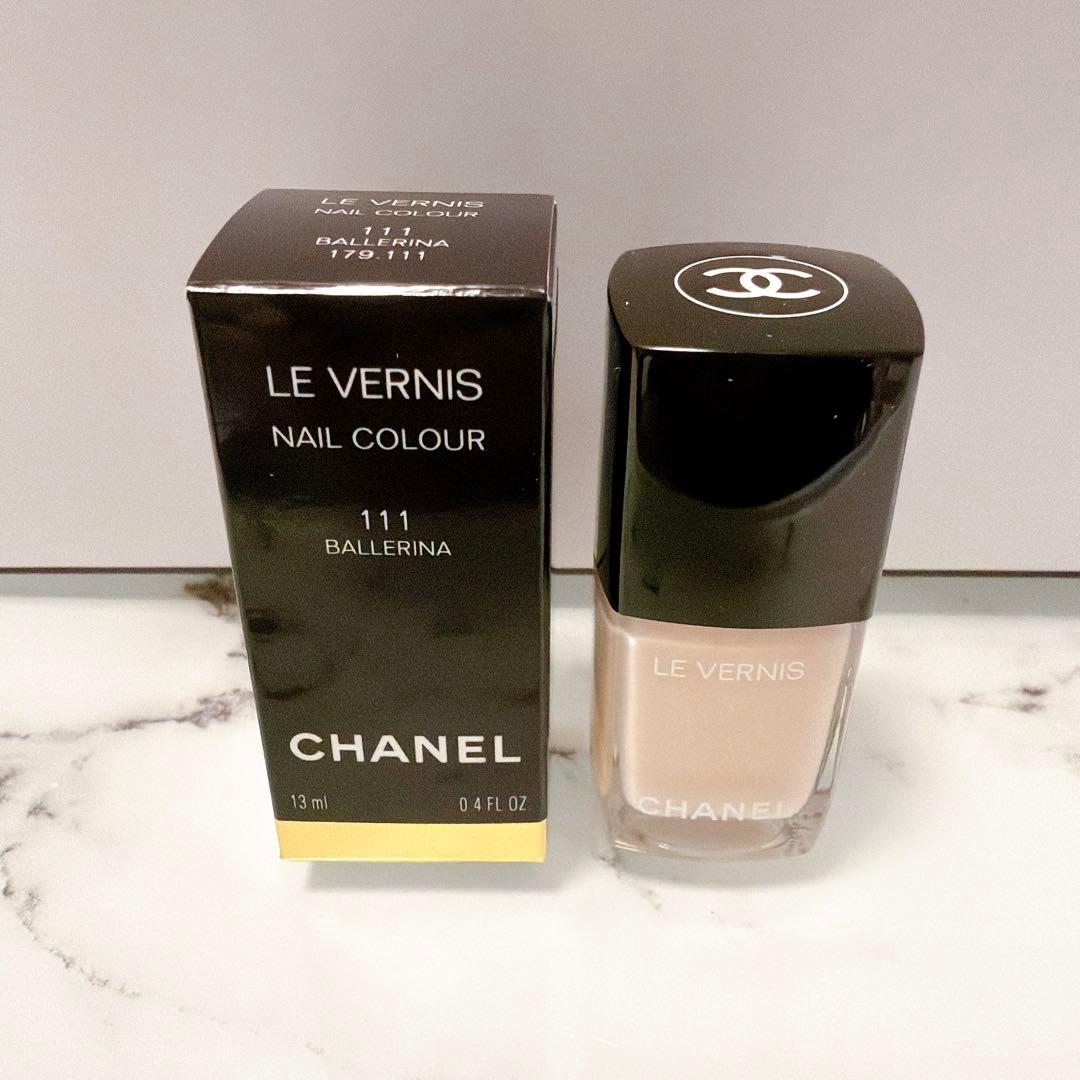 CHANEL ホリデー 2025 ポーチ ヴェルニ 2点セット