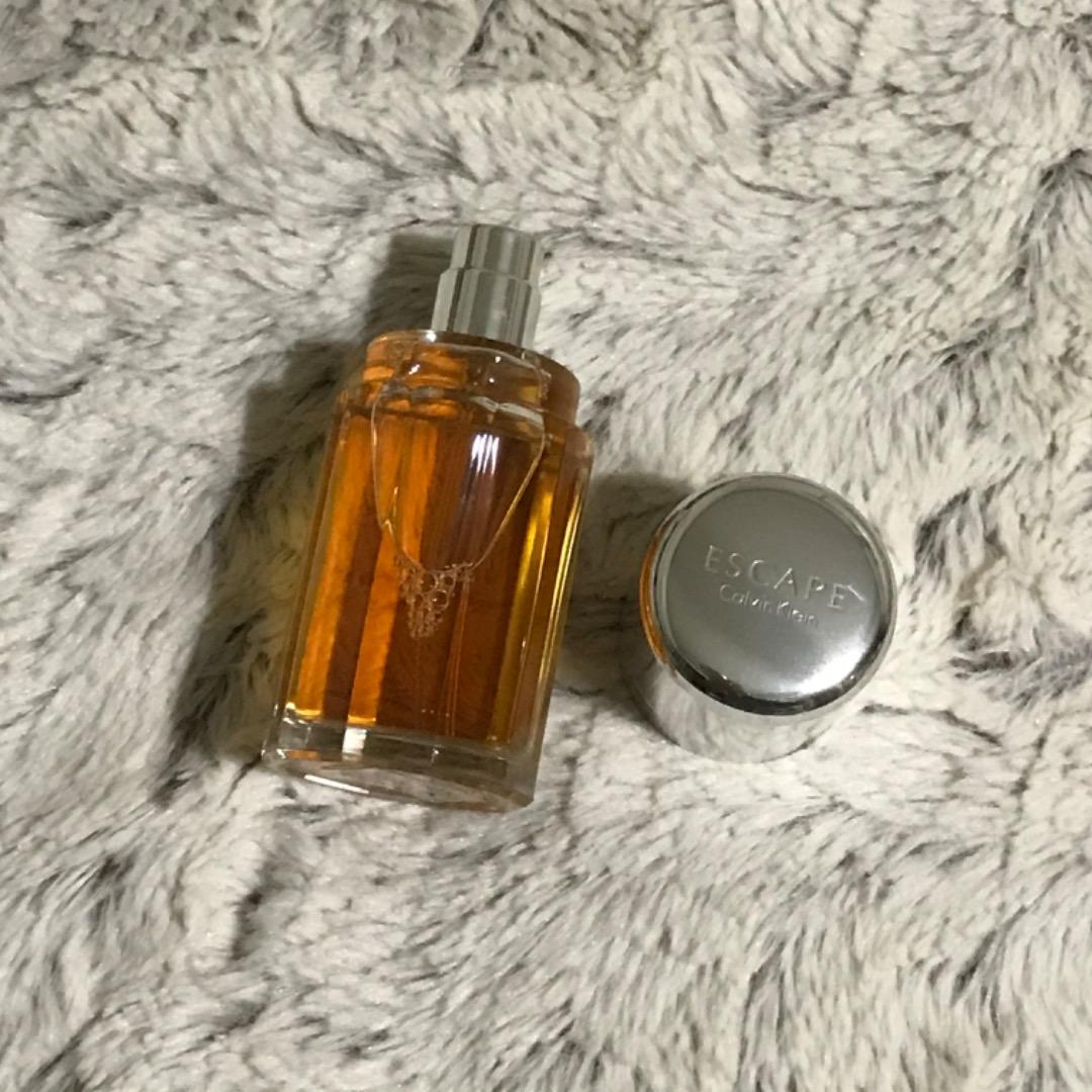   ESCAPE 香水　30ml カルバンクライン