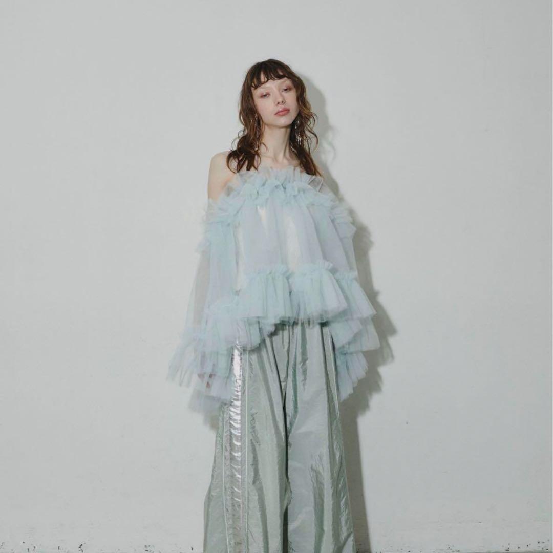 LA BELLE ETUDE 水色 フリルチュールキャミソール