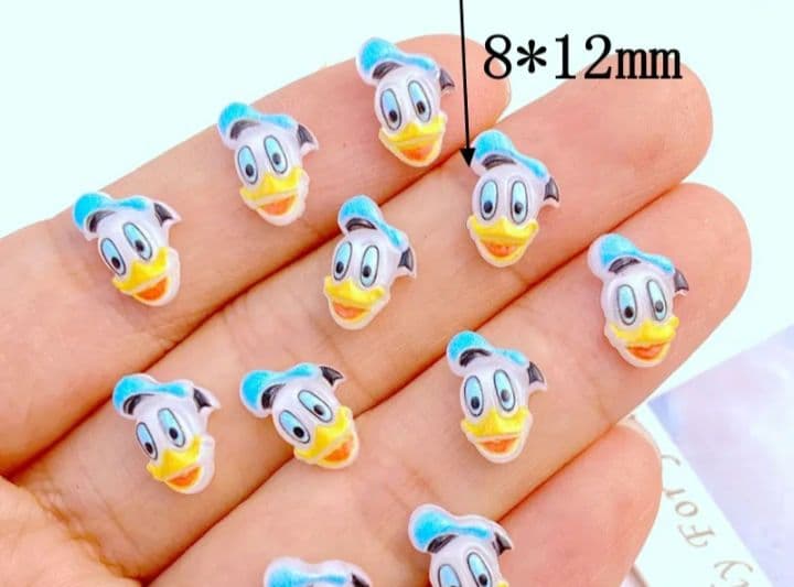 商品説明必読!!ドナルドダック☆ネイルパーツ