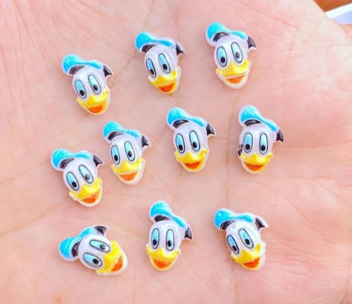 商品説明必読!!ドナルドダック☆ネイルパーツ