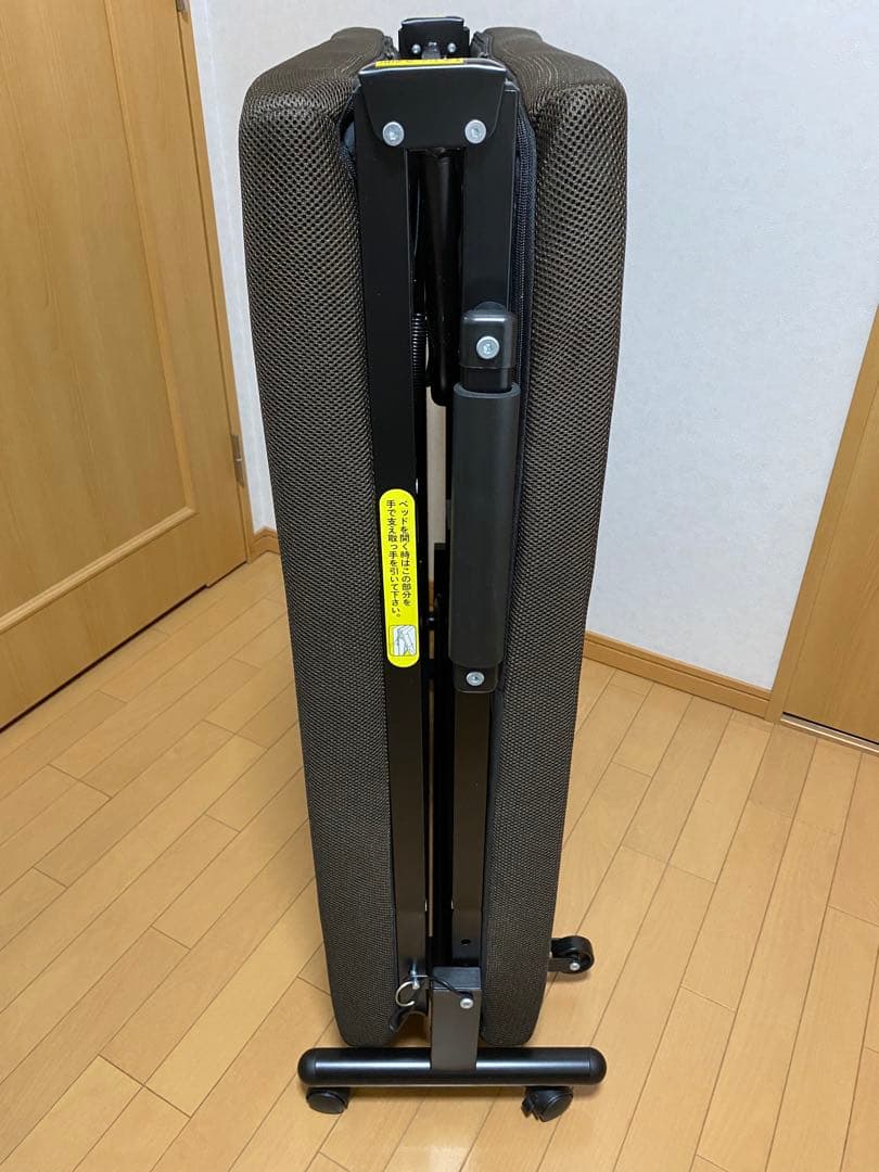 ニトリ　折りたたみベッド (レビン2 BR) シングルより少しコンパクト