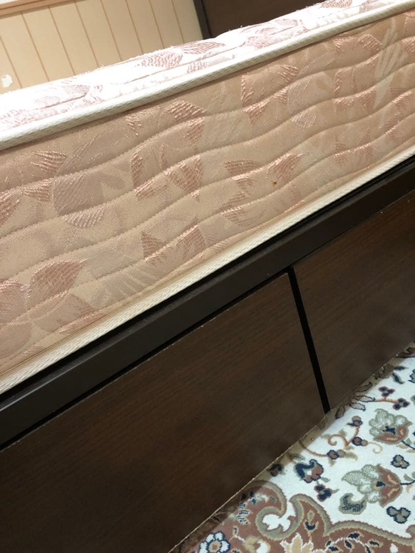 Simmons Beautyrest Extra Hard ダブル