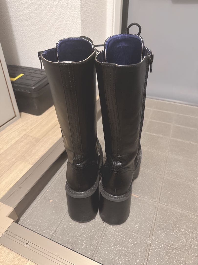 YOSUKE 厚底レースアップロングブーツ（BL）