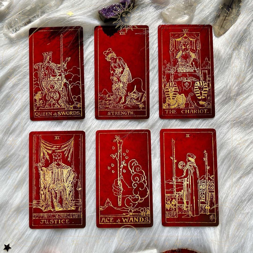 【正規品タロットカード】前作完売品✨美麗レア色✨豪華な真紅×ゴールドのデッキ