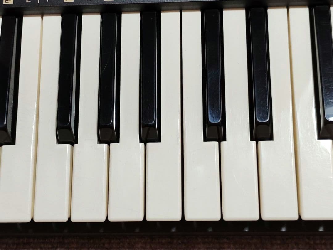 CASIO カシオ　Casiotone CT-350　電子キーボード　専用箱なし